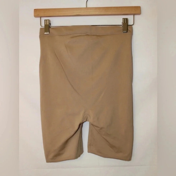 Women’s Assets by Spanx Hi-Rise Lined Shapewear Tummy Control Shorts Size XL - Picture 7 of 11
